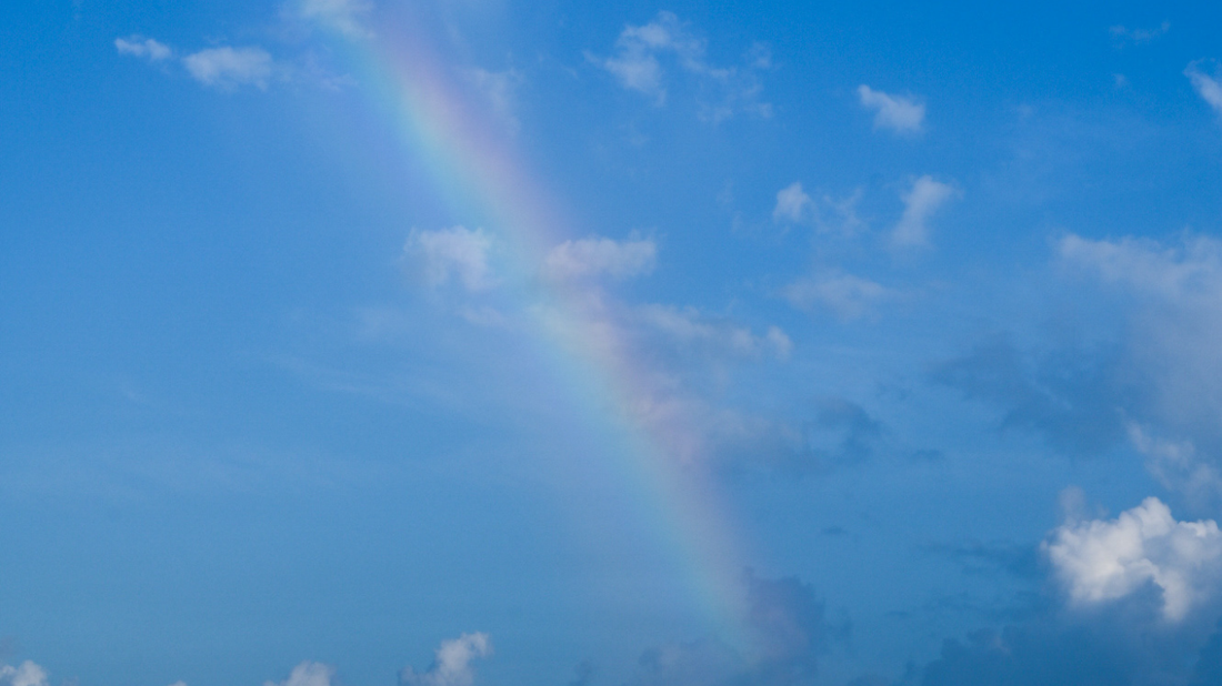祝福の空に  － ミンサー柄が導く、ふたりのはじまり