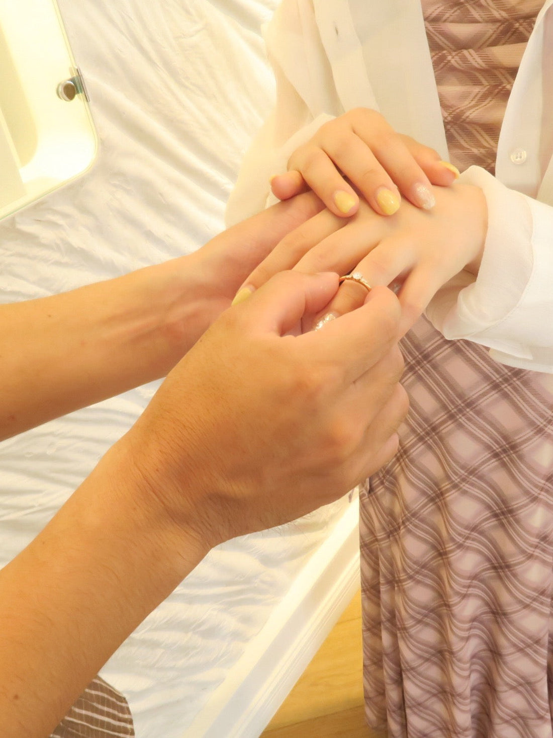 ミンサー柄の婚約指輪でプロポーズ