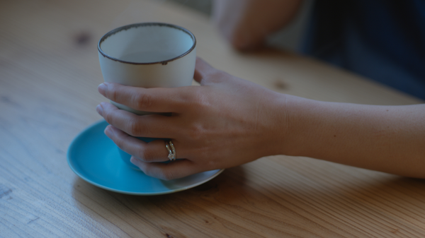 やちむん ― 沖縄の暮らしを彩る器